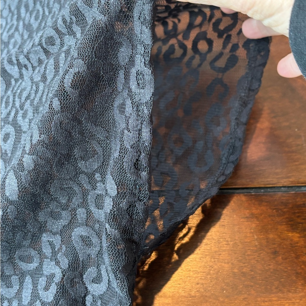 Betsey Johnson Black Leopard Lace Kimono Cardigan OSFM Sheer - Picture 6 of 7